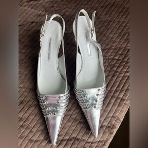 Chic metallic Silver Women's Pointed Slingback Heels Made in Italy